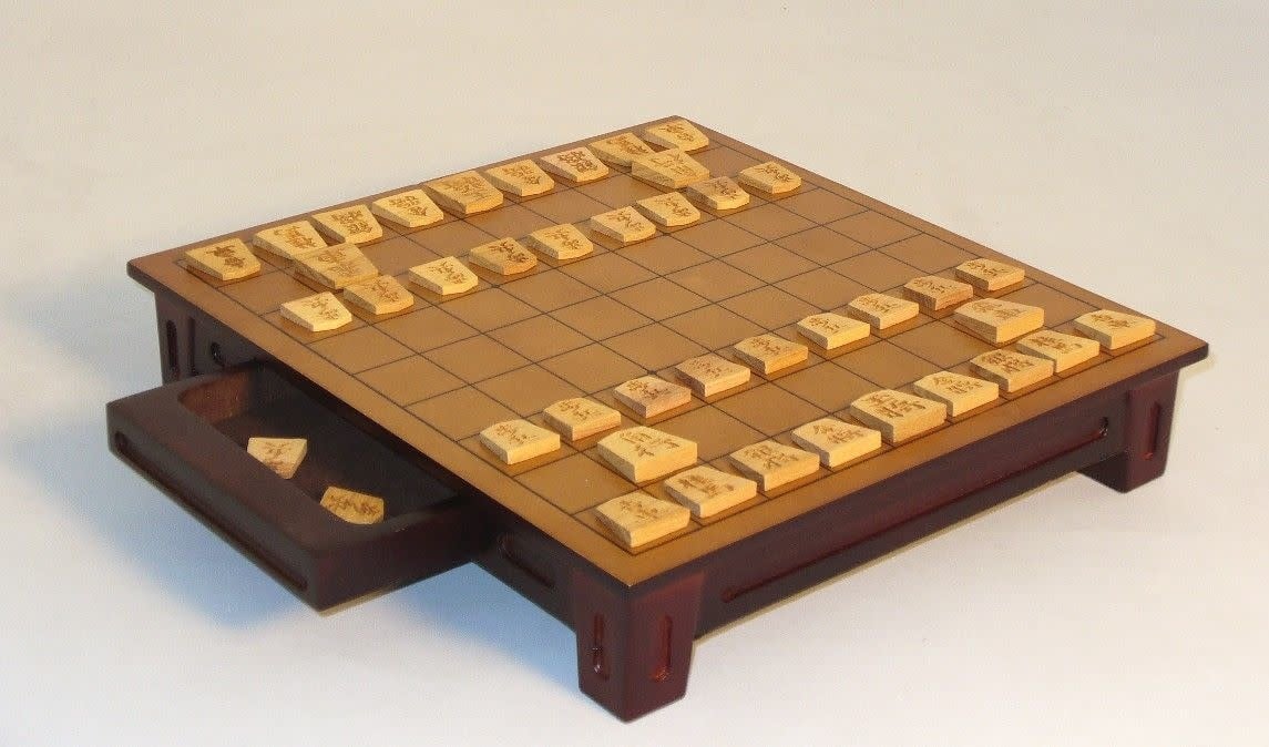 Master the Art of Shogi: Japanese Chess Deluxe | Strategic Gameplay & Stunning Design